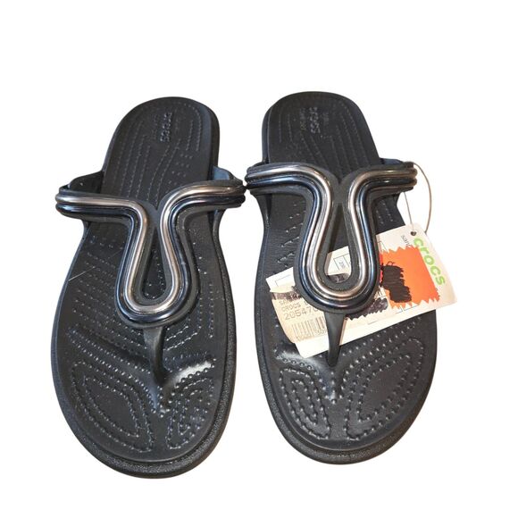 Crocs Women's Sanrah Black Metal Block Flat Flip Flop Thong Sandals Size 6 READ - Picture 2 of 10